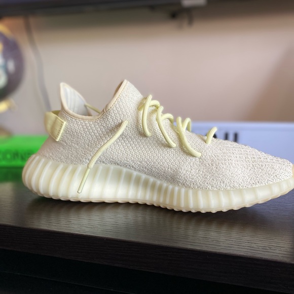 Like New Yeezy 350 Butters size 11 main image 5